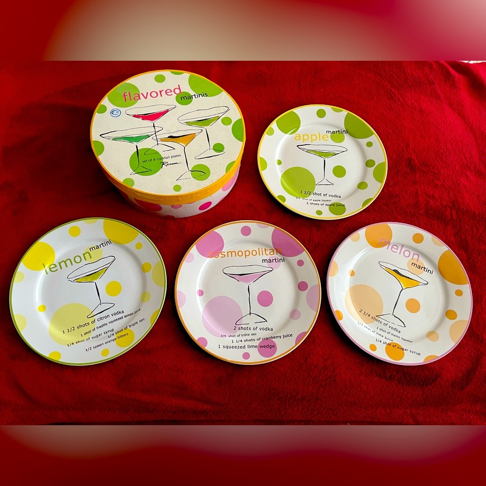 Set of 4 martini cocktail party plates New In Box